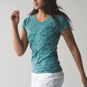 Lululemon Swiftly Tech Short Sleeve Crew
Heathered Forage Teal